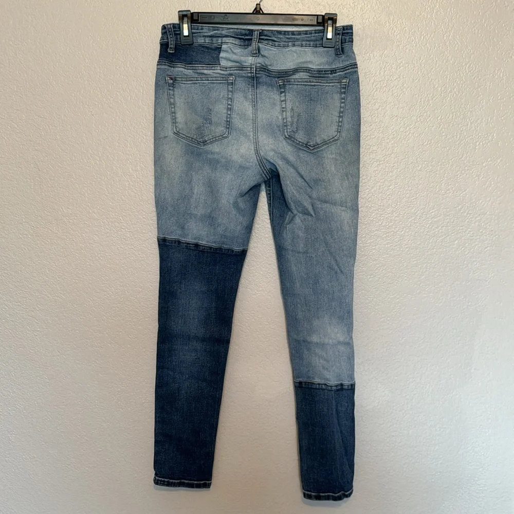 Venus | Patch Skinny Jeans - Picture 5 of 7